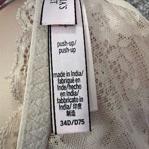 NWOT dream angels 34D NEVER WORN push up. Was a gift, too large for me.